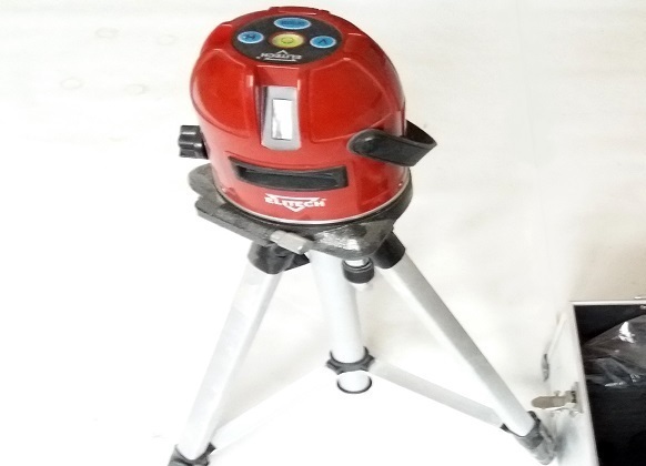 Лазерный нивелир в аренду. Уровень лазерный.